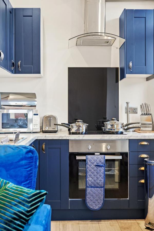 Stylish Yorkshire Gem - Sleeps 4 - Great Location Castleford Exterior foto