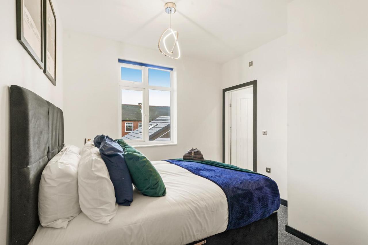Stylish Yorkshire Gem - Sleeps 4 - Great Location Castleford Exterior foto